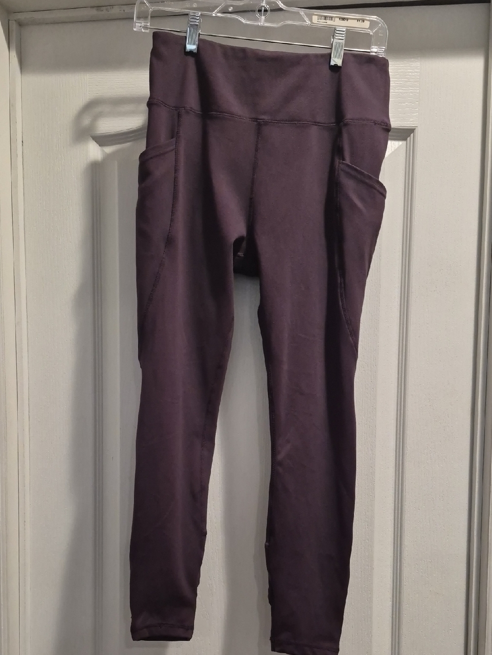 High-Waist Pocket Leggings in Deep Plum